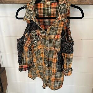 Gimmicks Plaid Cold Shoulder Shirt